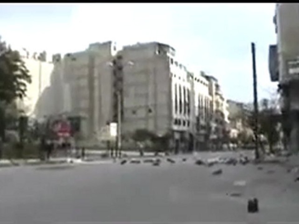 فري برس   حمص طريق حماه السوق اصبح مدينة اشباح بسبب القناصات