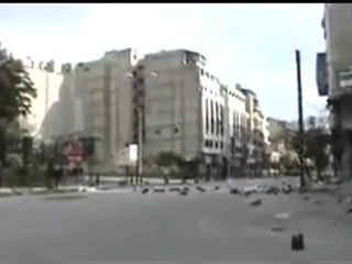 فري برس   حمص طريق حماه السوق اصبح مدينة اشباح بسبب القناصات