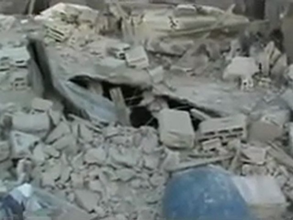 فري برس   حمص باب هود دمار المنازل 2 4 2012