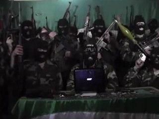 فري برس   الله أكبر بيان تشكيل كتائب الصديق في مدينة درعا 1 4 2012