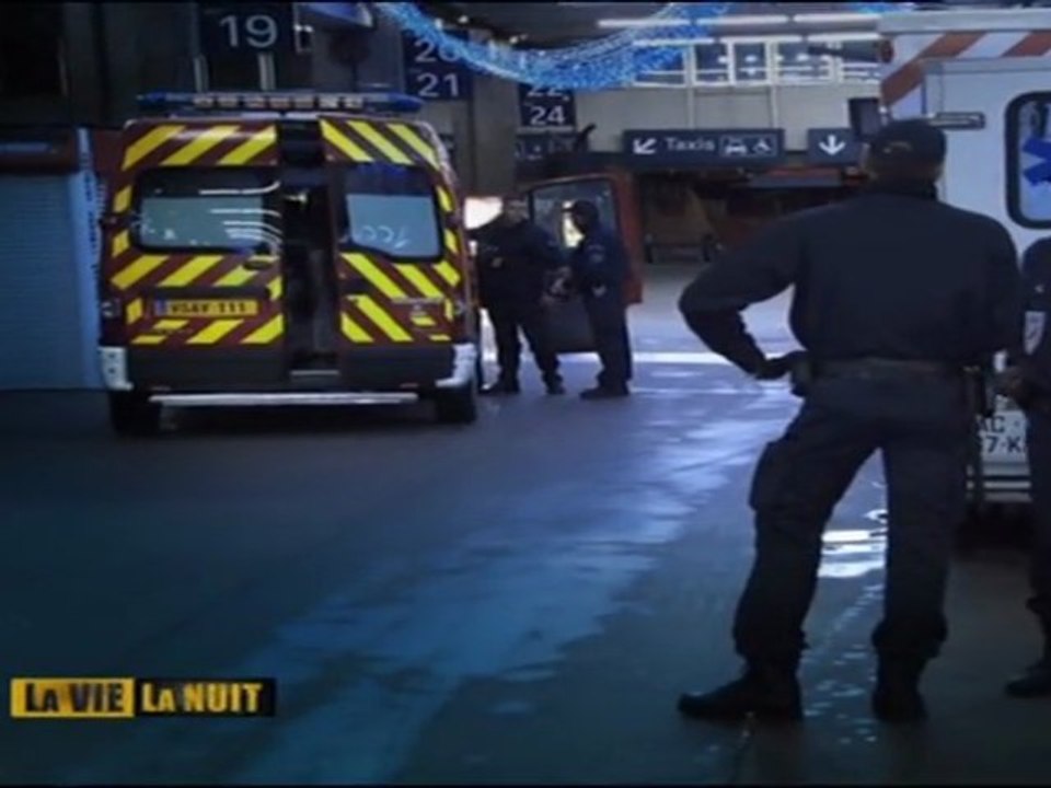SAMU 75 Une Nuit a Paris 03/04/2012