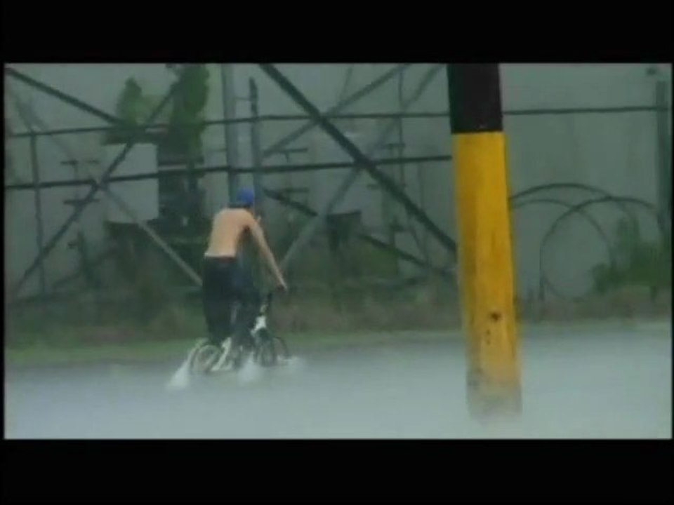 Terry Adams' Epic Rain Scene From Diversion... BMX FLATLAND
