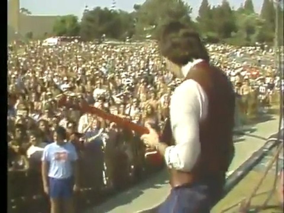 Doobie Brothers - Long Train Running Live