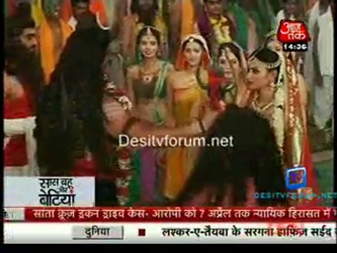 Saas Bahu Aur Betiyan [Aaj Tak] - 4th April 2012 Part1