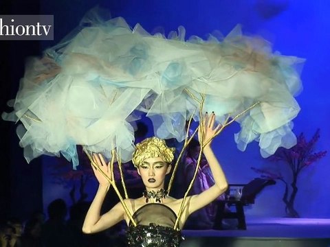 Scfashion Qi Gang Spring 2012 Show in Beijing | FashionTV
