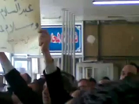 فري برس حلب القصر العدلي مظاهرة رائعة للمطالبةبالمعتقلين 4 4 2012