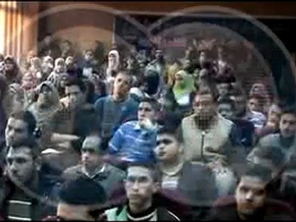يوسف زيدان     الثورات لا يقوم بها الجهلاء    لولامعدلات القراءة قبل الثورة ما قامت الثورة 22 2 2012