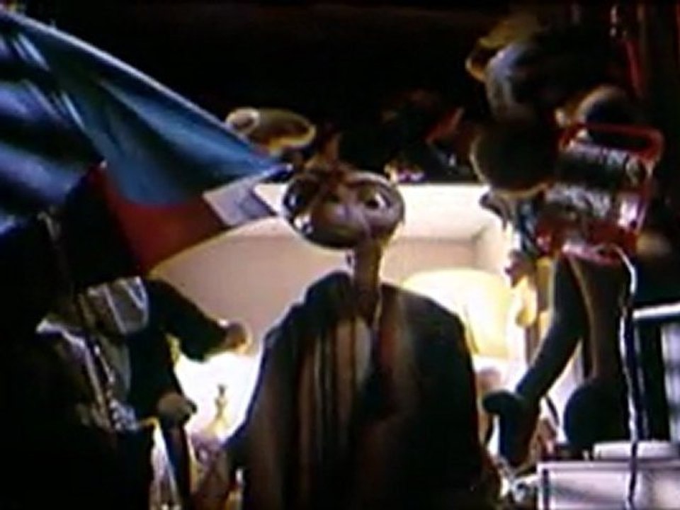 E.T. L'EXTRA TERRESTRE - Bande-annonce VO