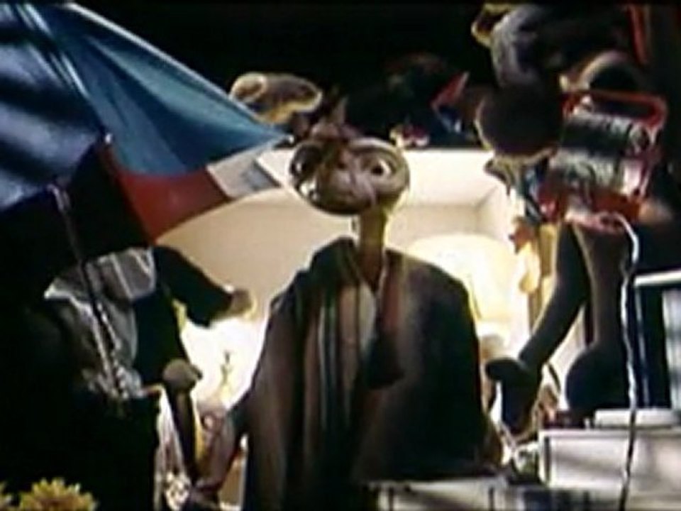 E.T. L'EXTRA TERRESTRE - Bande-annonce VF