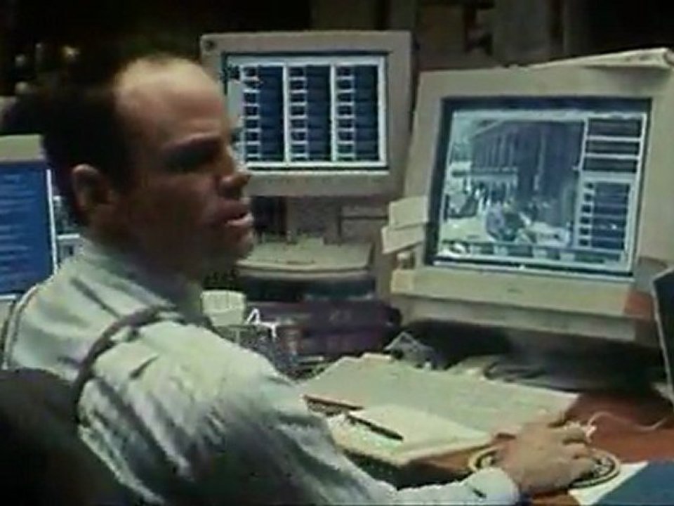 LA MEMOIRE DANS LA PEAU - Bande-annonce VF