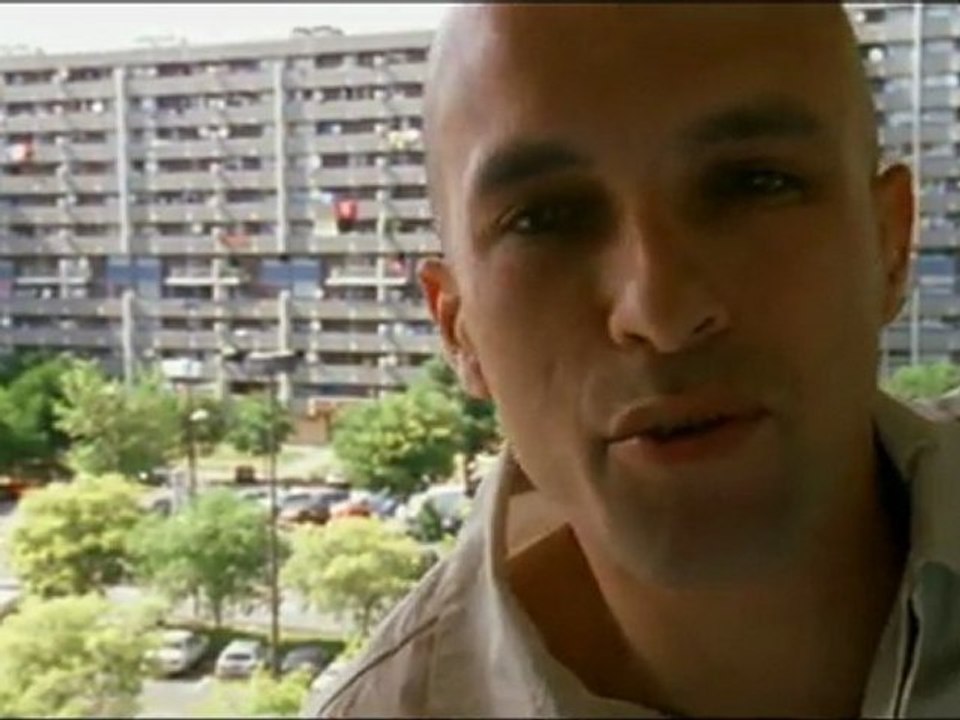 LE BRUIT, L'ODEUR ET QUELQUES ETOILES - Bande-annonce VF