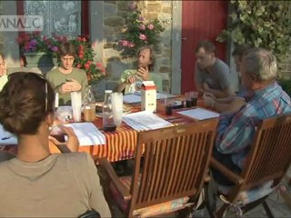 2011-10-03centre de l'arbre opposants