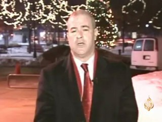 هيلاري كلينتون تحقق فوزا غير متوقع في الانتخابات التمهيدية