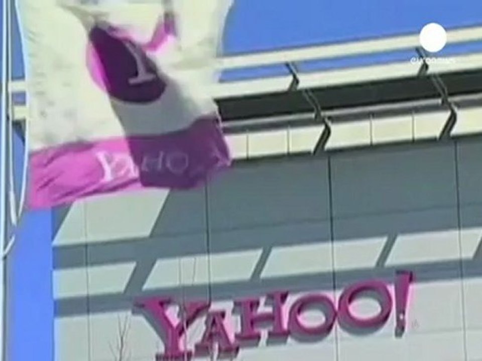 Yahoo shrinks to grow
