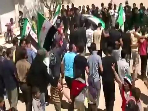 فري برس درعا مظاهرة صباحية درعا البلد 4 4 2012 ‫ ج2