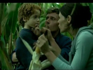 DES PLUMES DANS LA TETE - Bande-annonce VF