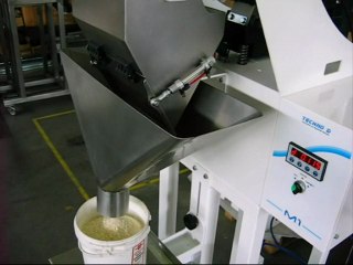 TECHNO D - Pesatrice per pangrattato