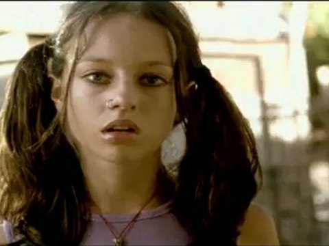 LA CAMERA DE BOIS - Bande-annonce VO