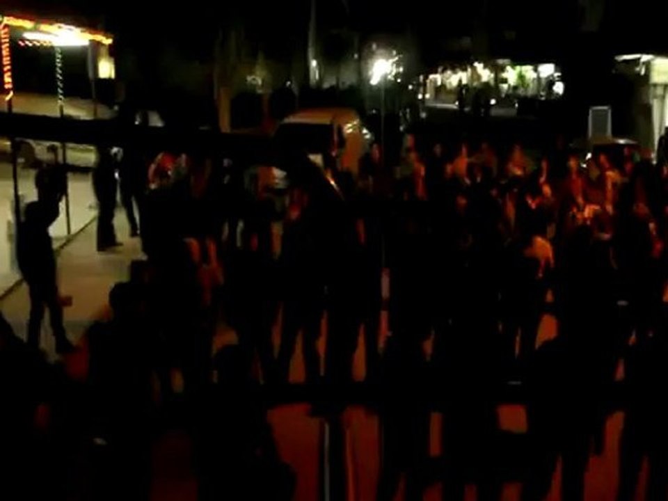 فري برس ريف دمشق زملكا مظاهرة مسائية حاشدة رغم الحصار وتواجد دبابات وعصابات الأسد في البلدة 4 4 2012  ج4