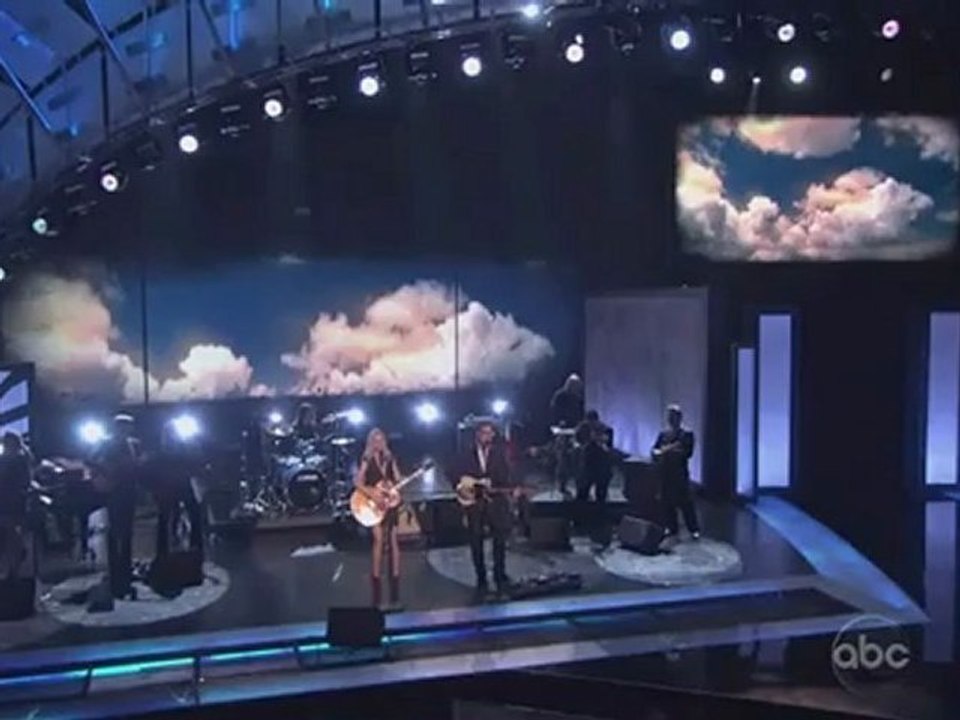 Gwyneth Paltrow   Country Strong   CMA Awards 2010