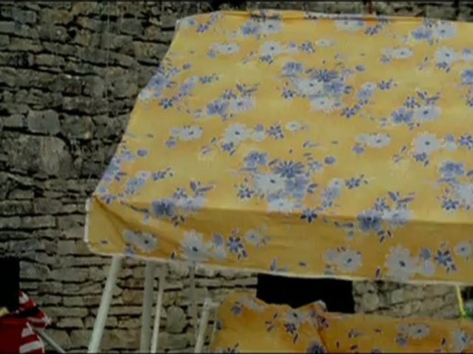 CACHE-CACHE - Bande-annonce VF
