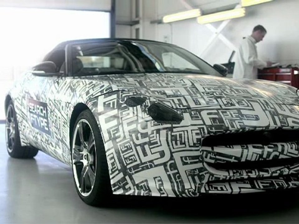 Jaguar F-Type : ultimes essais pour le prototype du petit roadster anglais (2012)