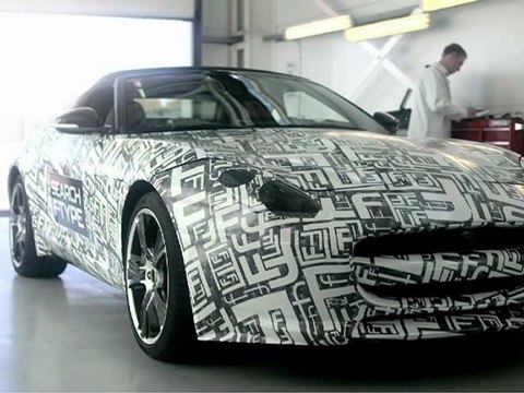 Jaguar F-Type : ultimes essais pour le prototype du petit roadster anglais (2012)