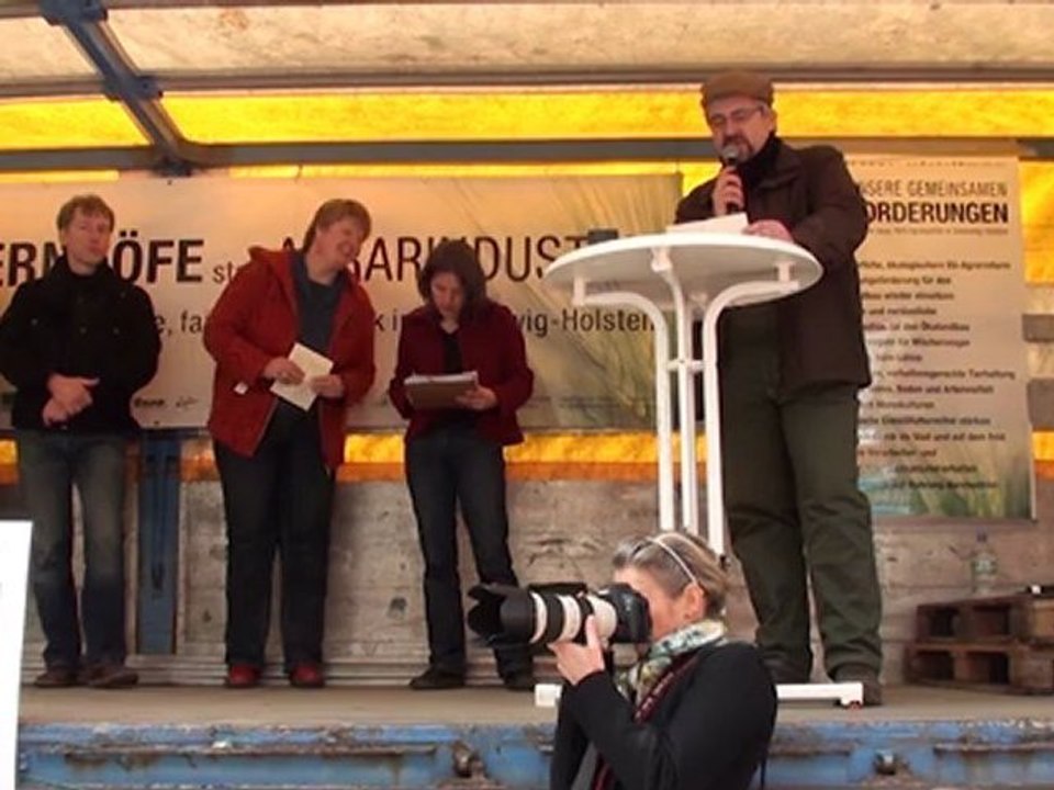Provieh demo "bauernhöfe statt agrarindustrie" 21. märz '12