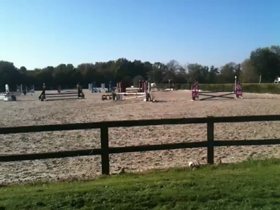 Poney 3 à Boissy le chatel, Chloé (moi) et nini de la noue