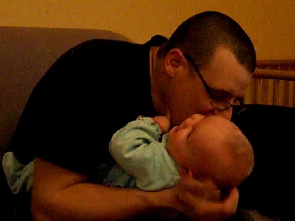 bisous de mon papa ♥ 5 avril 2012