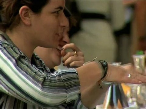 NOS AMIS LES TERRIENS - Bande-annonce VF