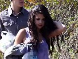 Justin and Selena Picnic in the Park