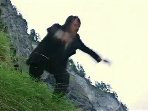 LA JEUNE FILLE ET LES LOUPS - Bande-annonce VF