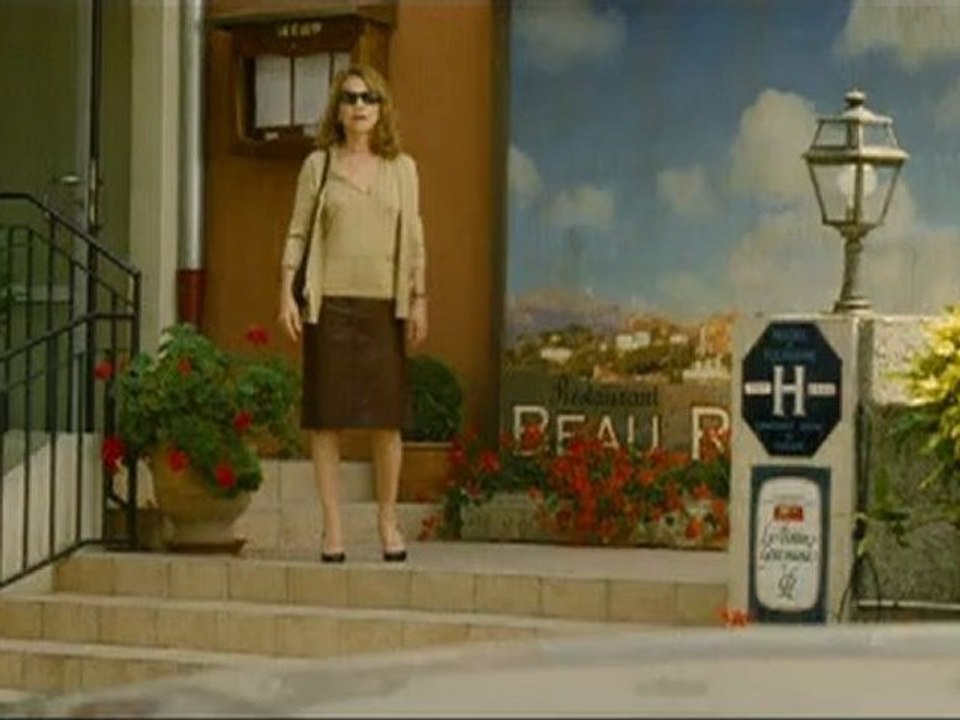 PASSE PASSE - Bande-annonce VF