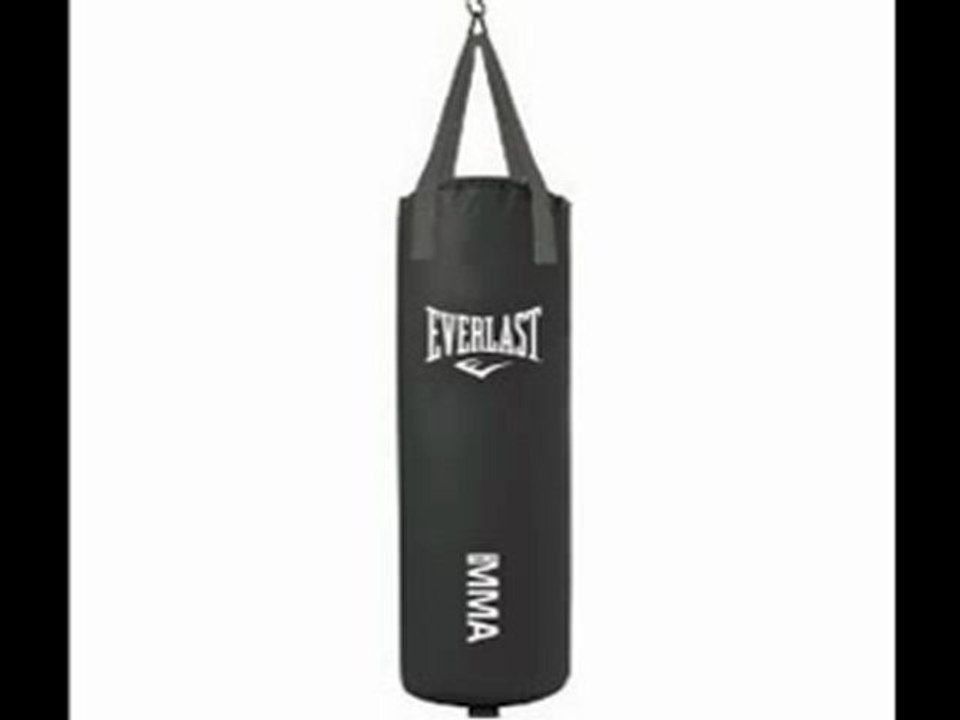 Everlast 70 Pound MMA Heavy Bag Kit