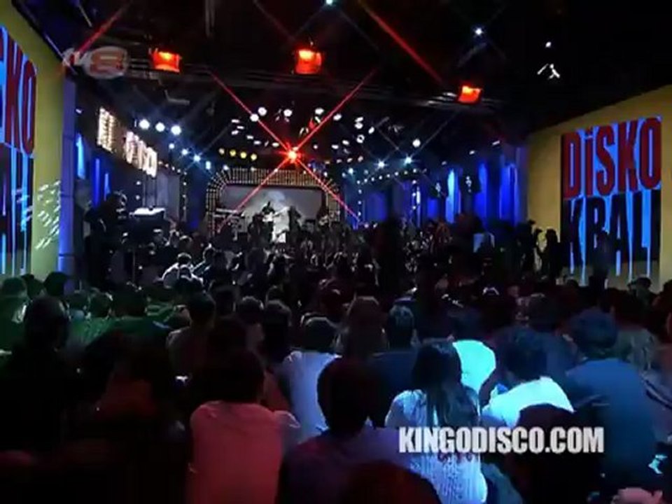 Ogün Sanlısoy   Kurtalan Ekspres - Kol Düğmeleri 2012