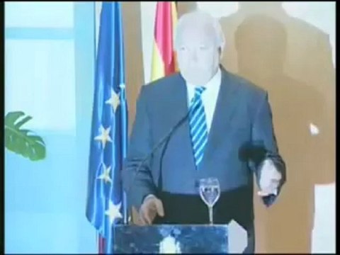 Moratinos ataca al PP para agradar a Rabat