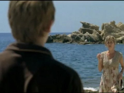 DANS TES BRAS - Bande-annonce VF