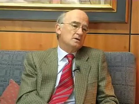 Alberto Recarte analiza la situación económica española
