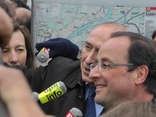 François Hollande à Vaulx-en-Velin
