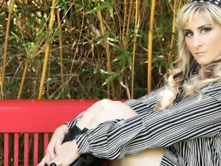 Vertigo - by Miz Mandy