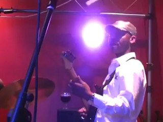 intro musical de zaiko -