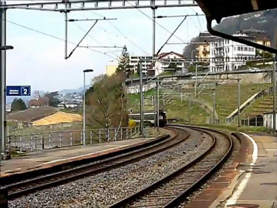 SBB CFF FFS - InterRegio + RER près de Chillon (VD)