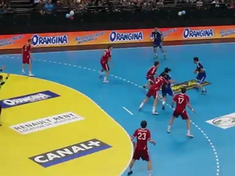 Bertrand Gille prend ses marques au Phare - France vs Suisse - 5/04/2012