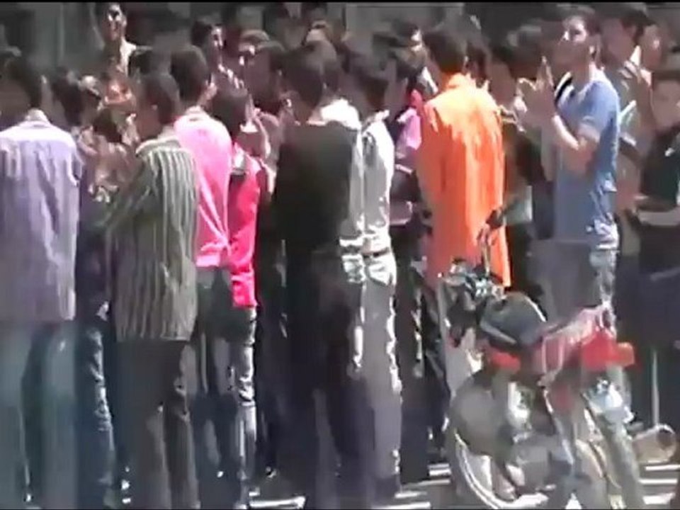 فري برس ريف حماه المحتل مظاهرة لنازحي قلعة المضيق بجمعة من جهز غازيا فقد غزا 6 4 2012 ج2