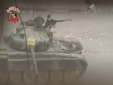 فري برس ريف دمشق  دوما لحظة قصف احدى الدبابات للأبنية المدنية 6 4 2012