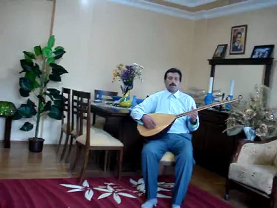MOV00011İMAN KÜRPE GÜL GİBİDİR  SULAMAZSAN SOLAR YAVRUM