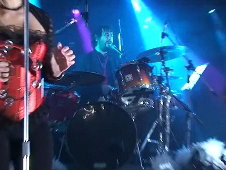 LOSING MY RELIGION de REM, interprété par NIno de orhestre UFO