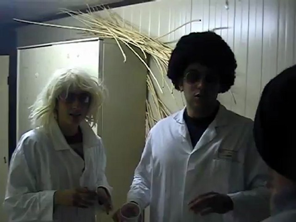 GALA STAPS 2003 Betisier chercheurs Beebop