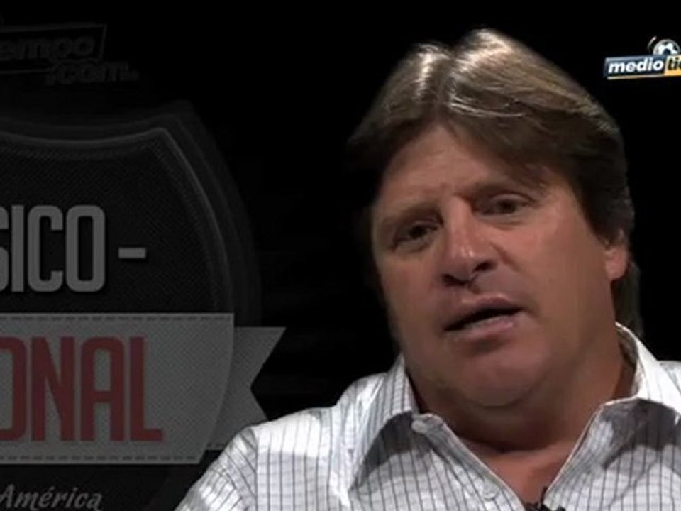 MIGUEL HERRERA PREVIO CLÁSICO.mov